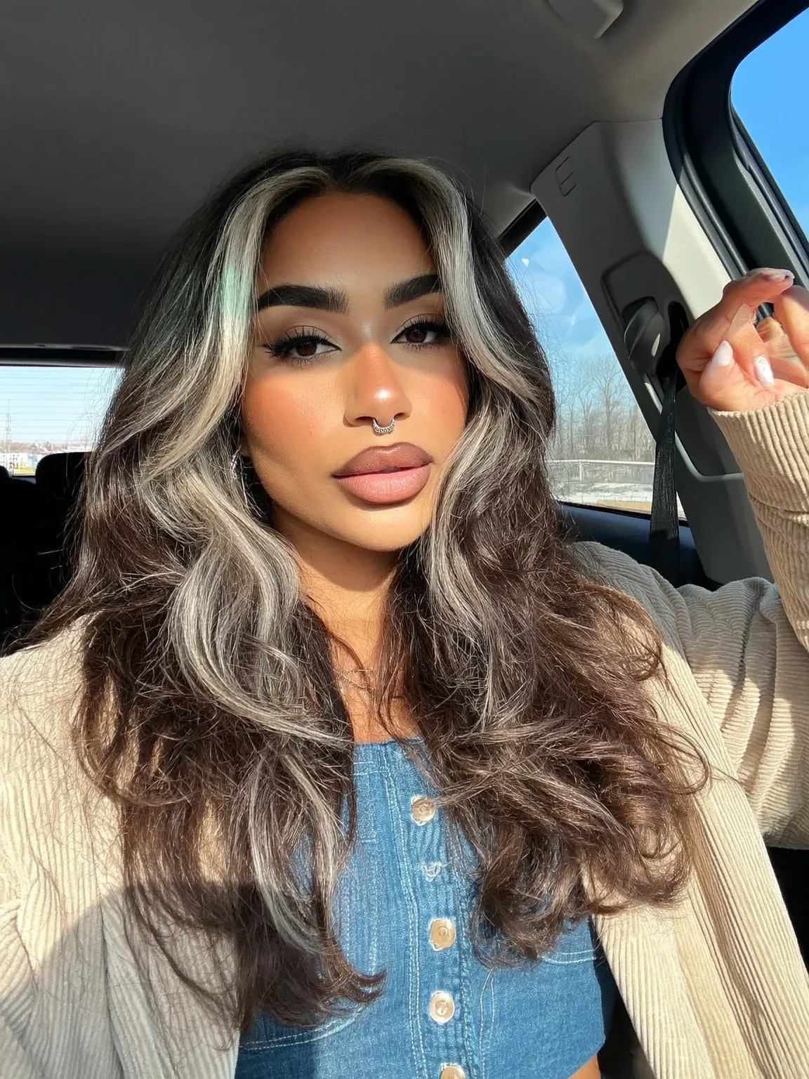 50 Stunning Feathered Layers for Thick Hair That Reduce Bulk Beautifully